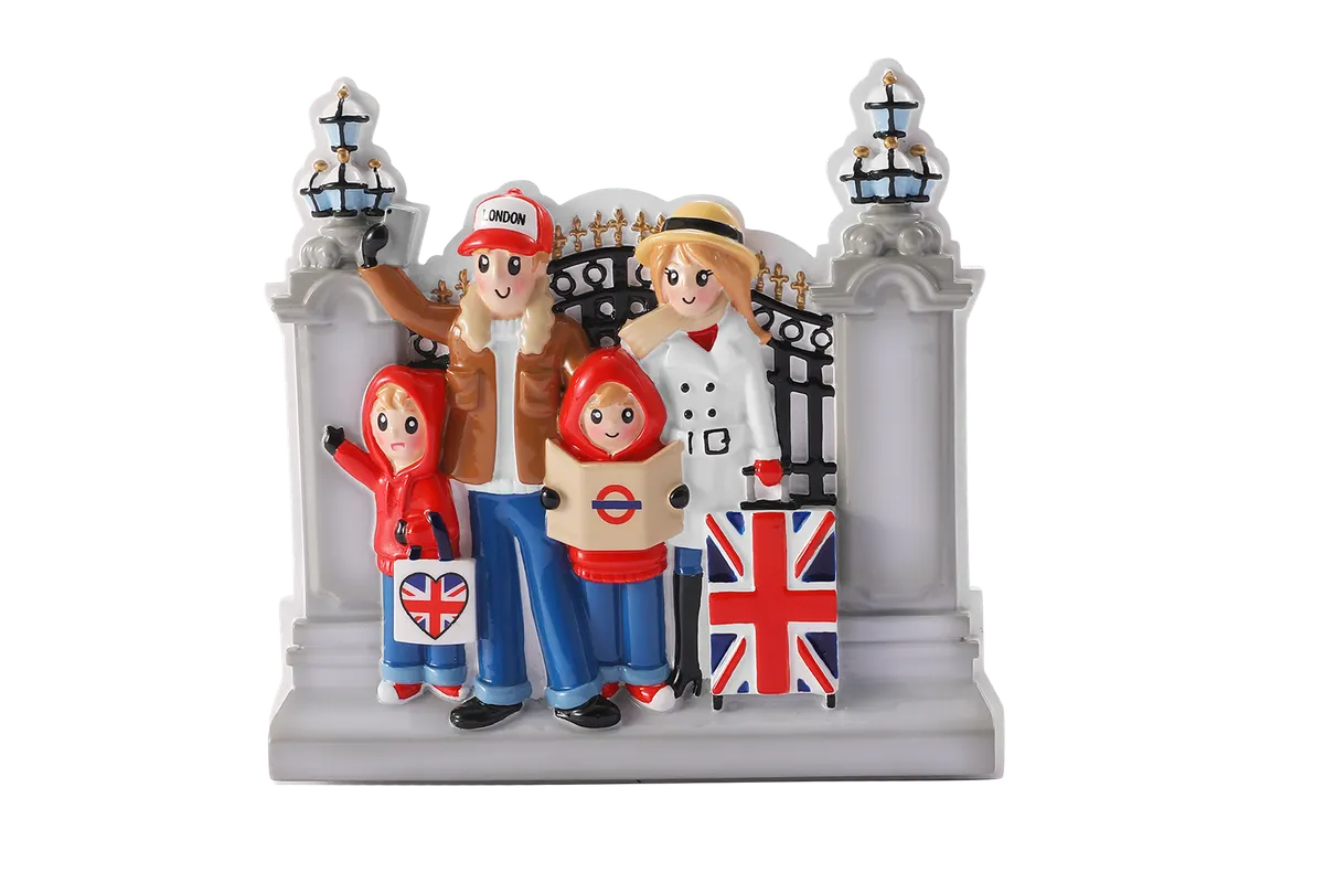 OR3072-4 - Buckingham Gate Family (2 Kids)